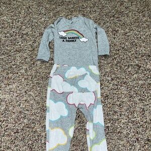 Boys, girls Okie Dokie Gray‎ Cotton Blend outfit size 6 months rainbow clouds
